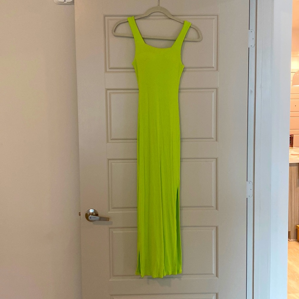 Long dress with padding ( padding is removable )